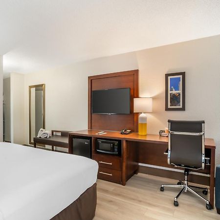 Comfort Inn Charlotte Airport Uptown Eksteriør billede