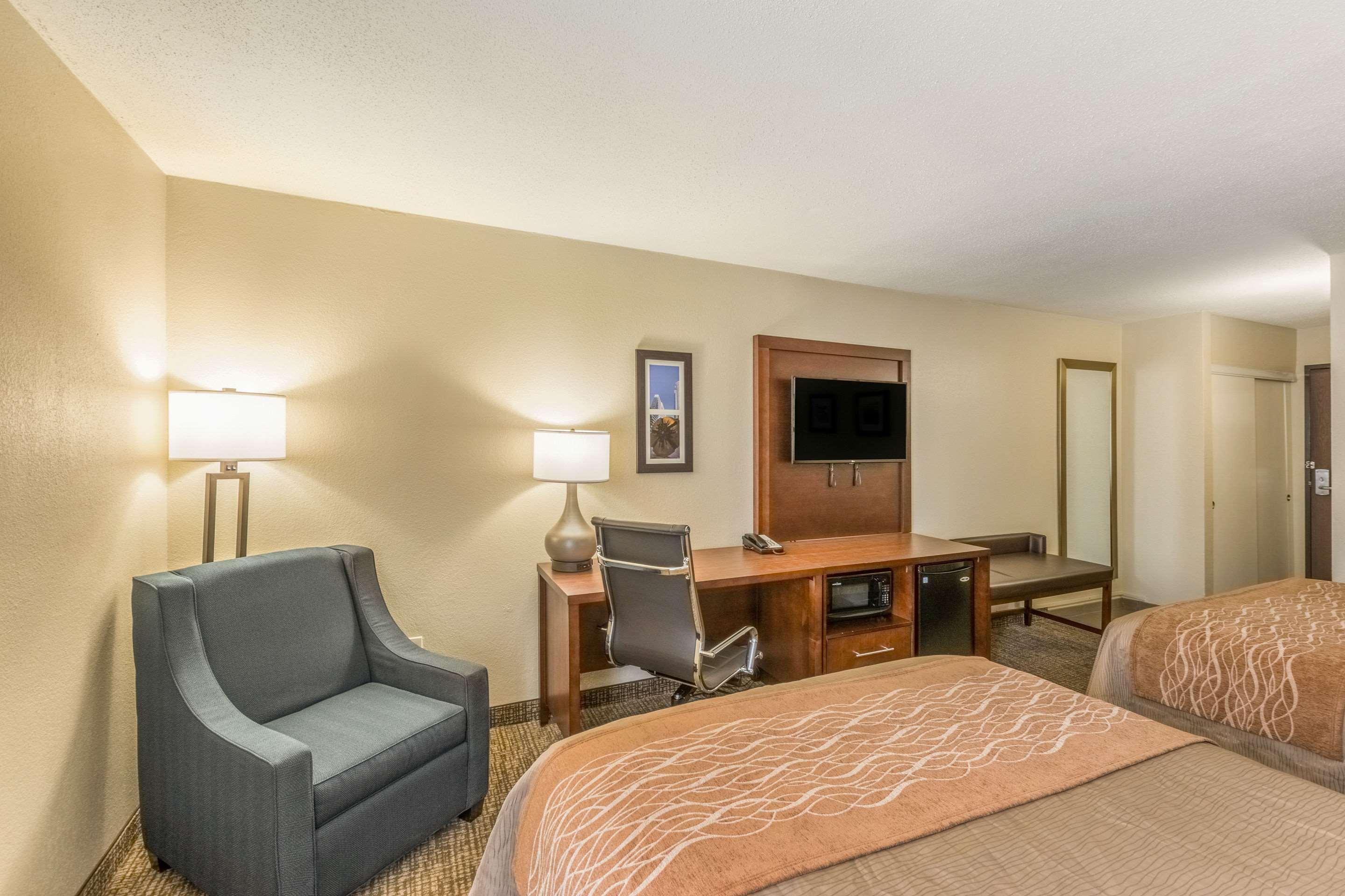 Comfort Inn Charlotte Airport Uptown Eksteriør billede