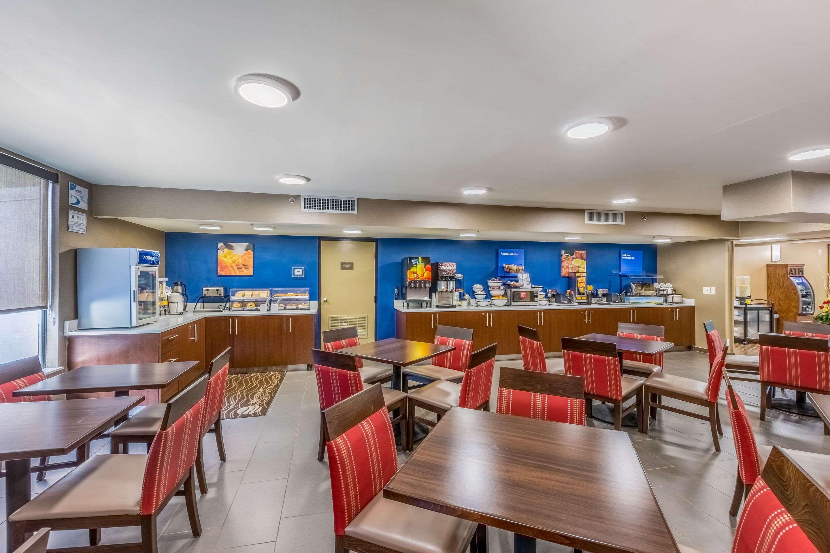 Comfort Inn Charlotte Airport Uptown Eksteriør billede
