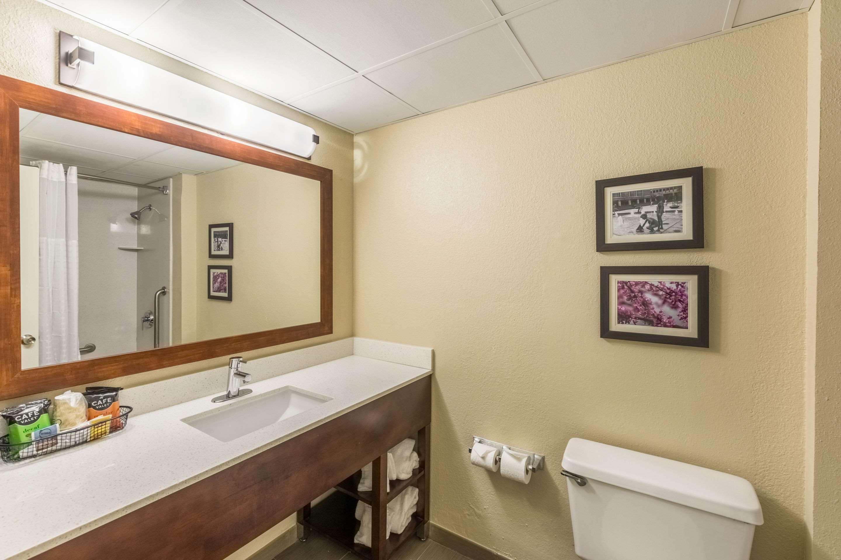 Comfort Inn Charlotte Airport Uptown Eksteriør billede