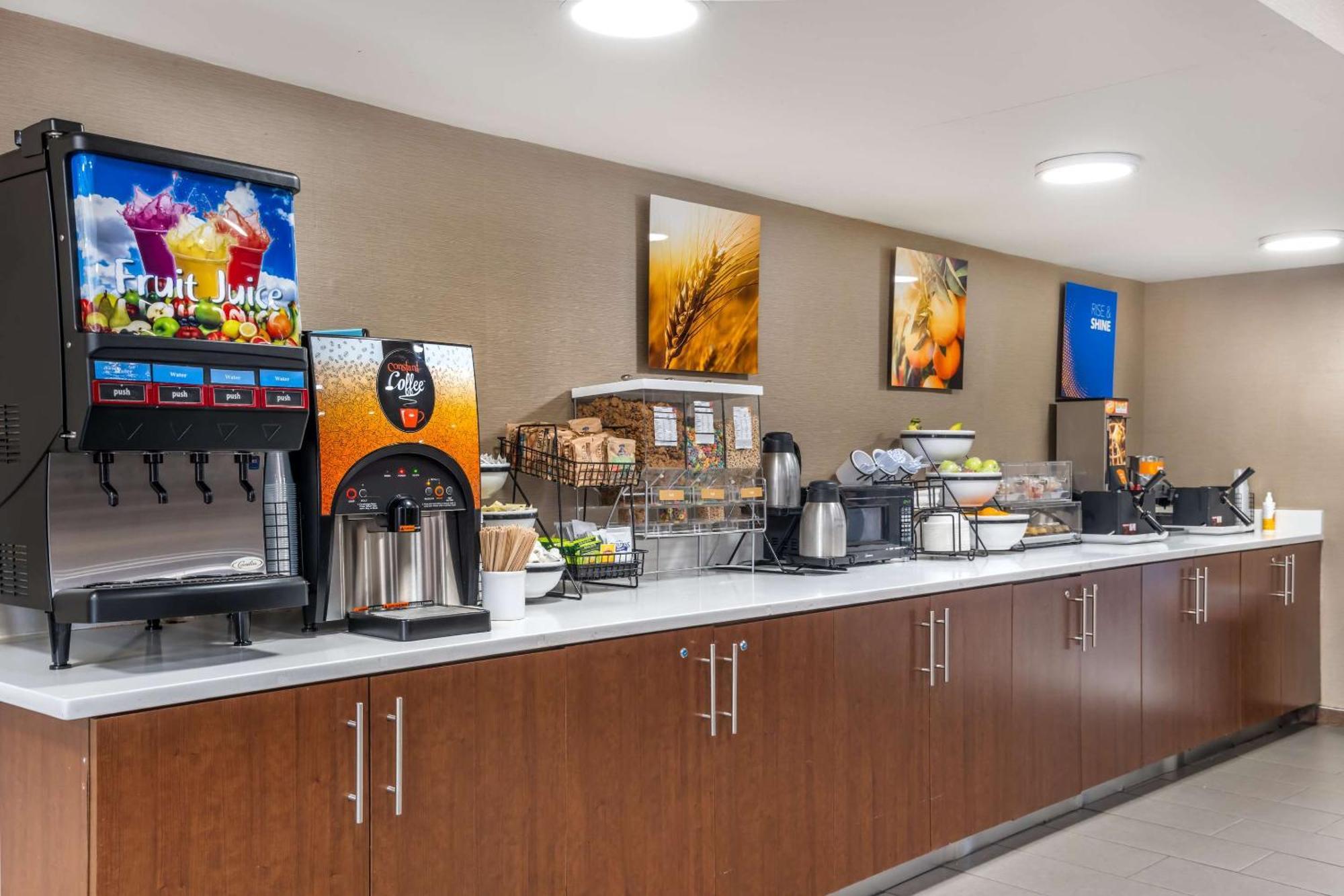 Comfort Inn Charlotte Airport Uptown Eksteriør billede