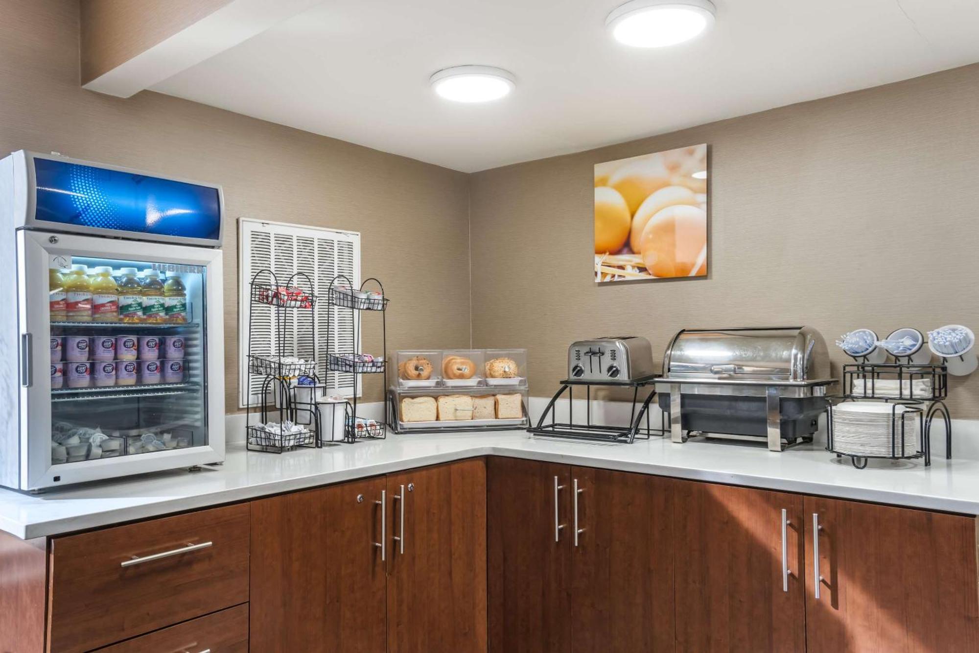 Comfort Inn Charlotte Airport Uptown Eksteriør billede