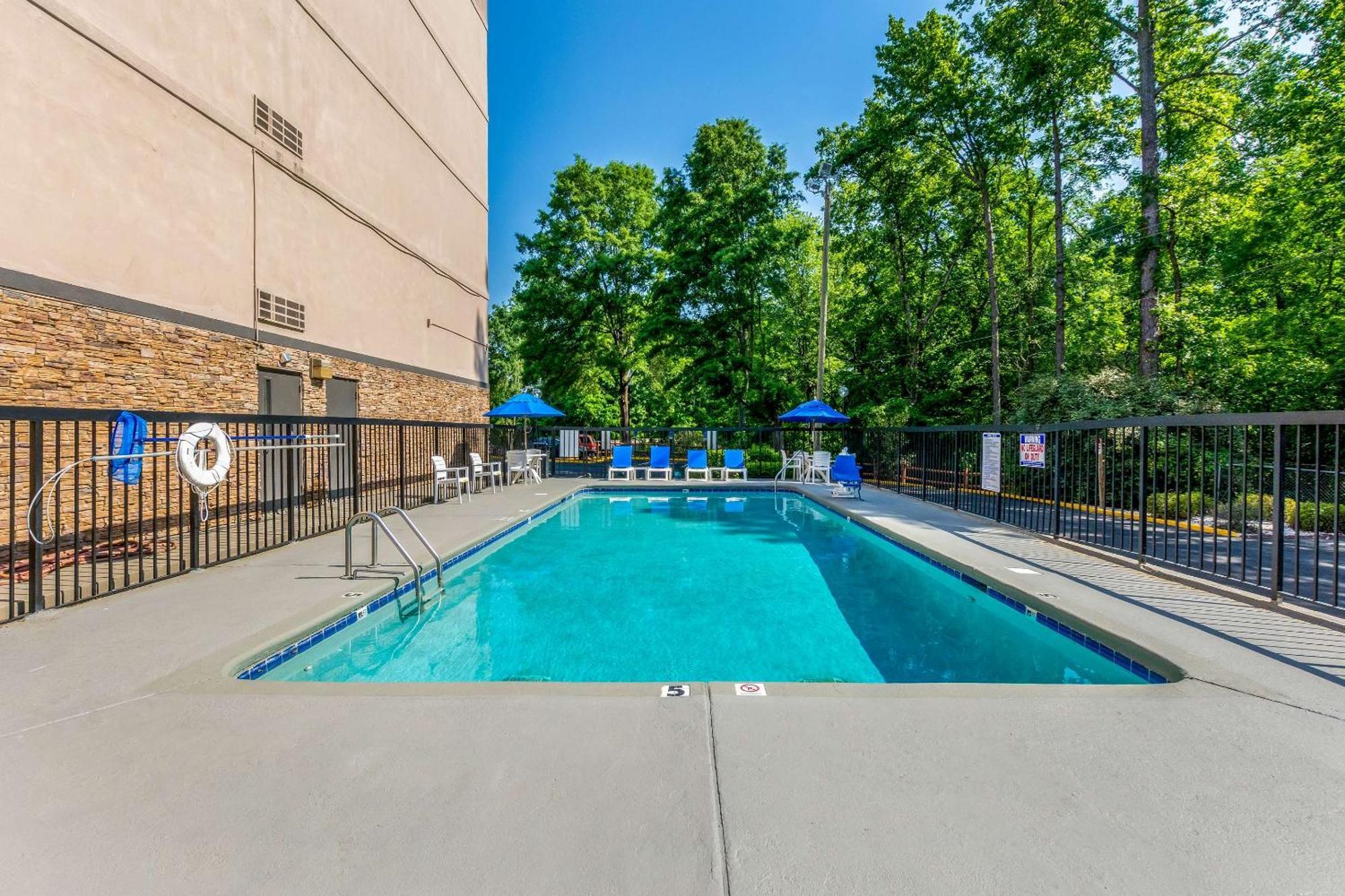 Comfort Inn Charlotte Airport Uptown Eksteriør billede
