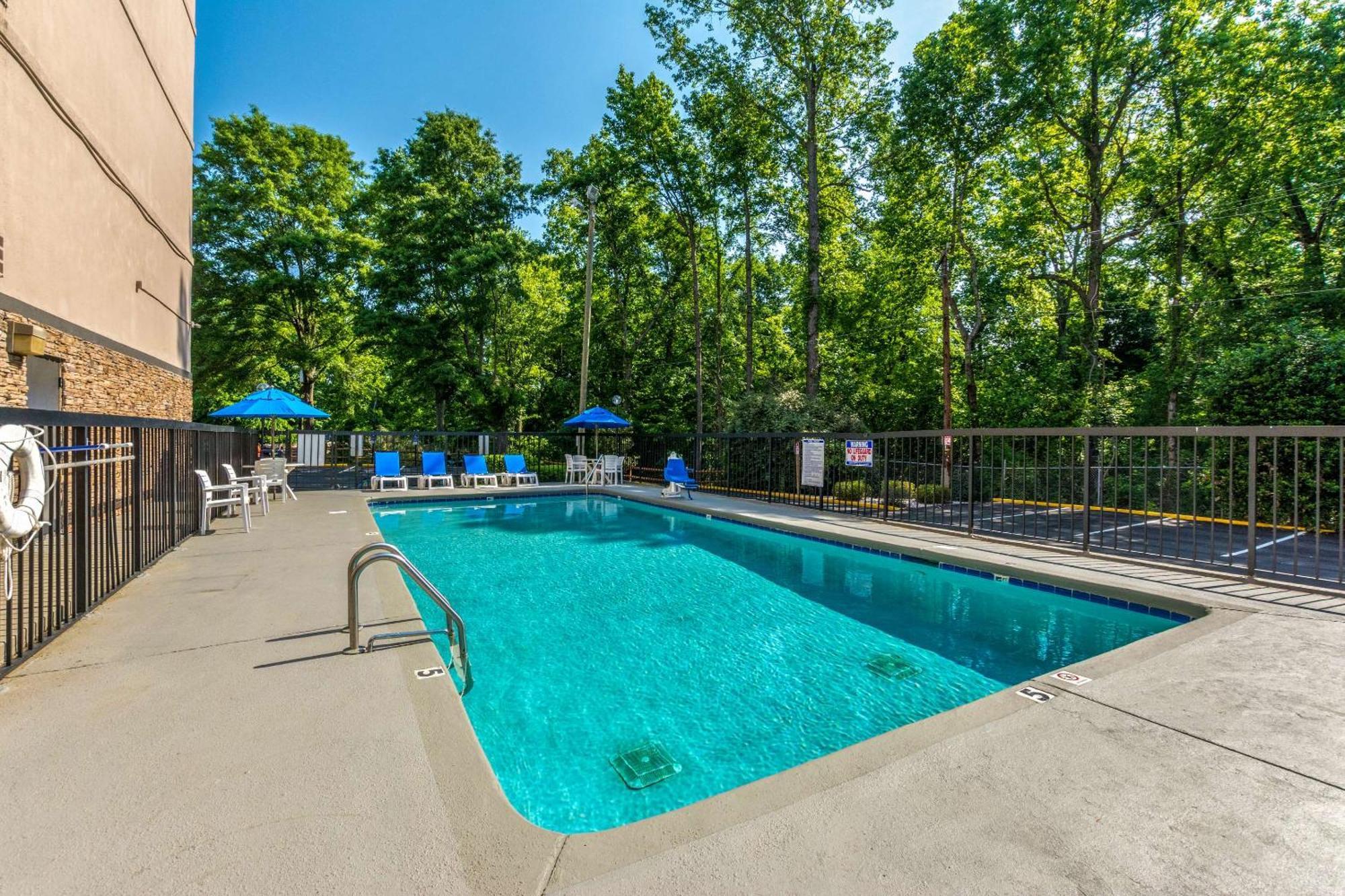 Comfort Inn Charlotte Airport Uptown Eksteriør billede